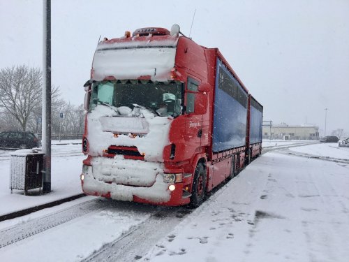 scania sneeuw.JPG